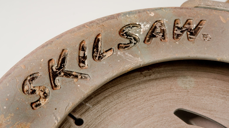 Skilsaw printed on old saw guard