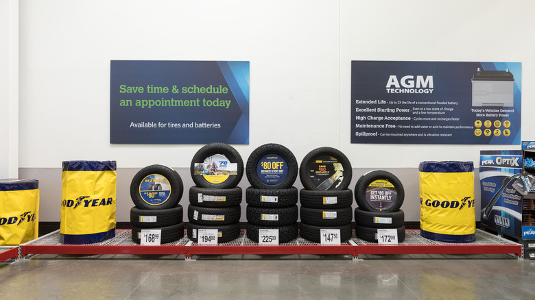 Sam's Club tire display
