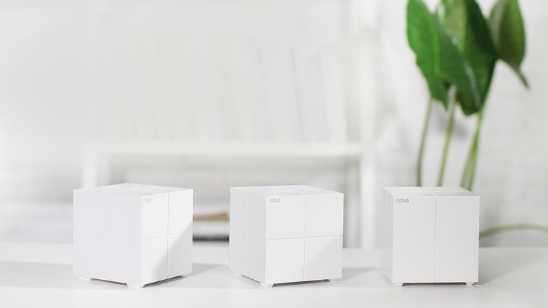 Tenda Nova routers on display