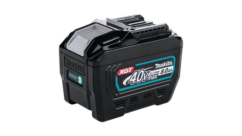 The Makita XGT 40V 8.0Ah battery.