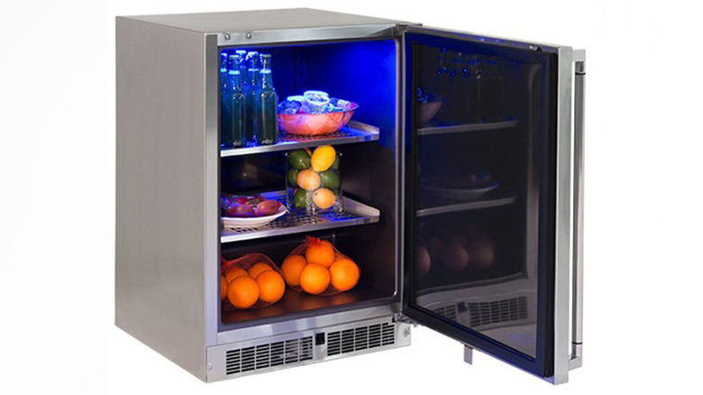 Lynx undercounter refrigerator