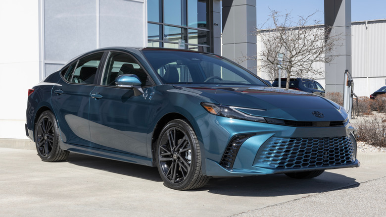 2025 Toyota Camry hybrid