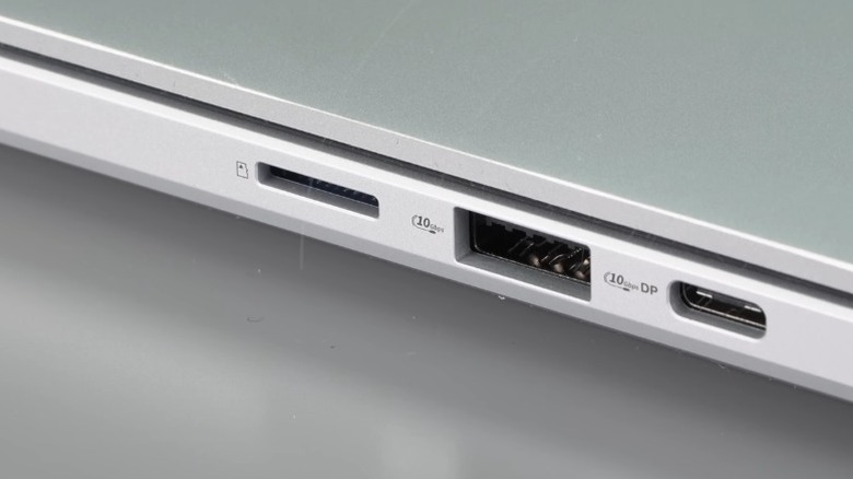 Closeup of USB 10 Gbps ports on an Asus ROG Zephyrus G14