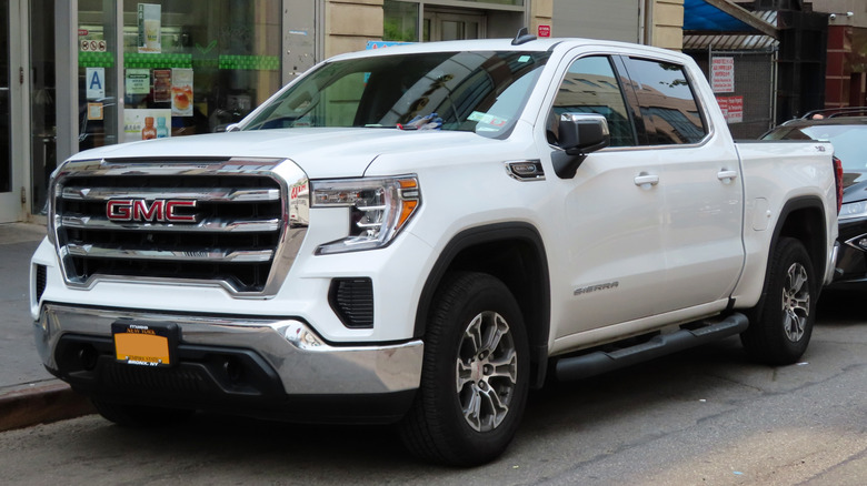 2019 GMC Sierra 1500 parked in front of a store