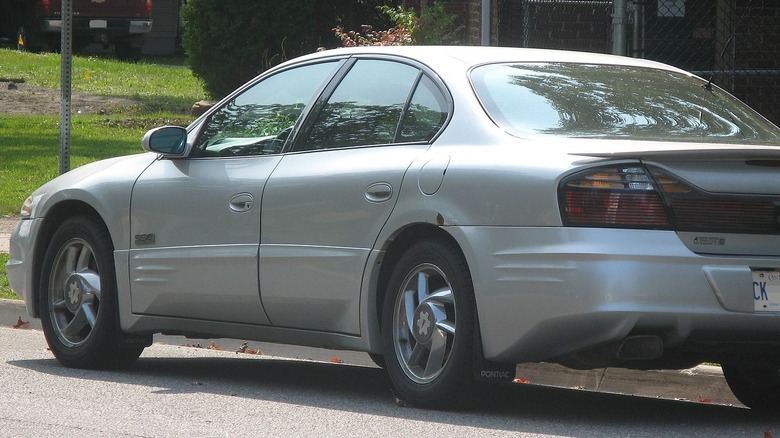 Pontiac Bonneville SSEi from the back