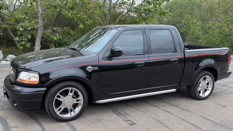 Harley-Davidson F-150 side view