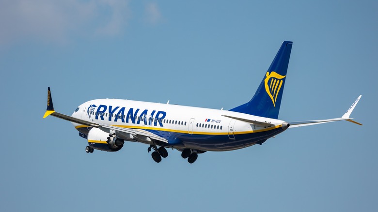 Ryanair Boeing 737 MAX 8 flying