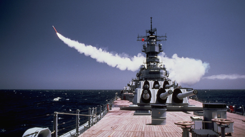USS Missouri firing a Tomahawk