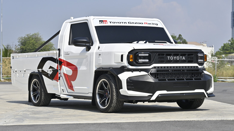 Toyota Hilux Champ race car