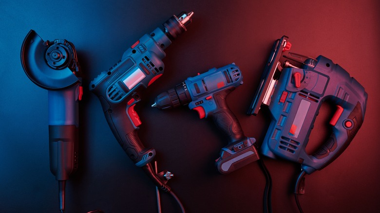 Set of power tools