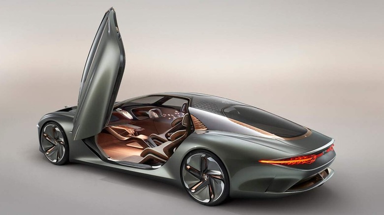 Bentley EXP 100 GT Concept rear 3/4 view