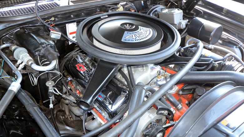 A 454 big block V8 inside a Chevrolet Chevelle engine bay