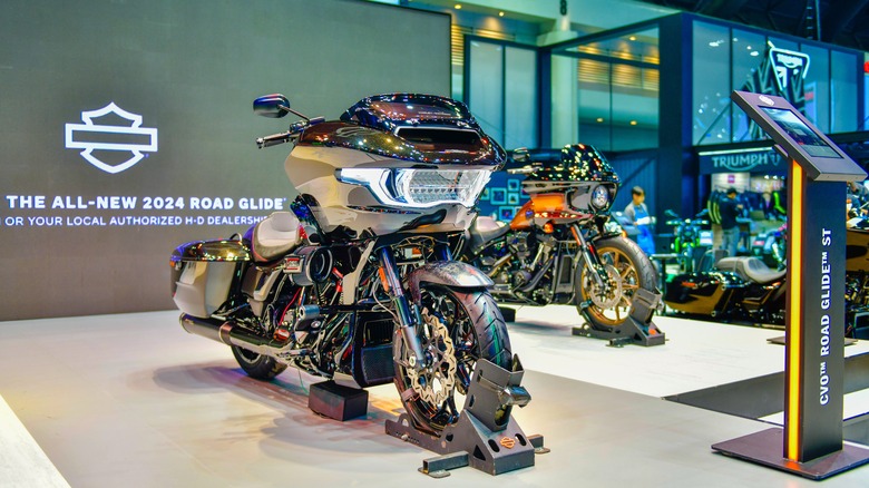 Harley-Davidson Road Glide display