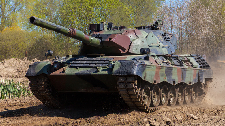 leopard 2 on dirt road