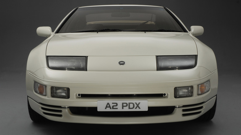 Nissan 300ZX front closeup