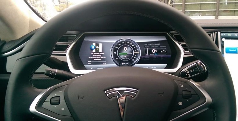 Tesla dash