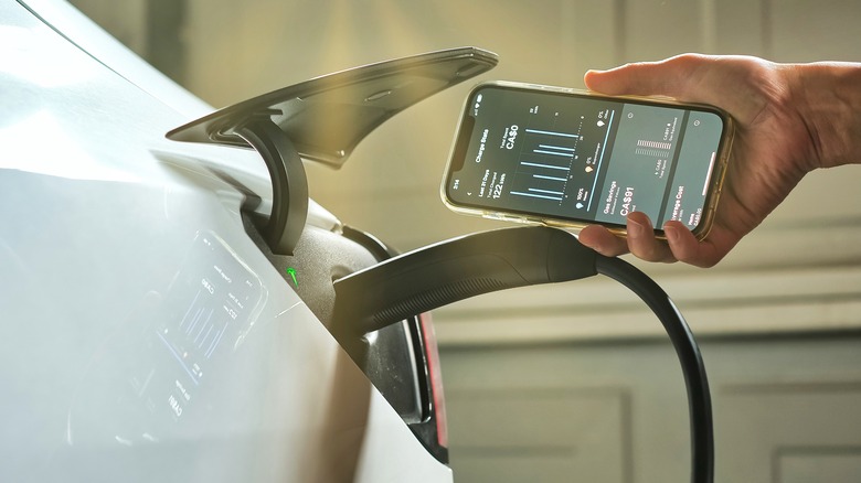 Tesla Charger smartphone