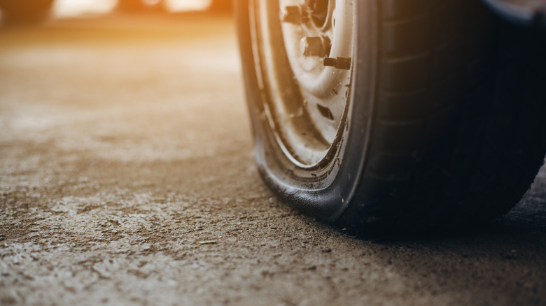 tire blowout in hot weather
