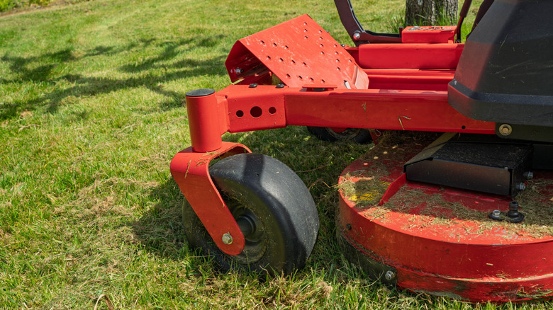A fabricated deck on a zero turn mower