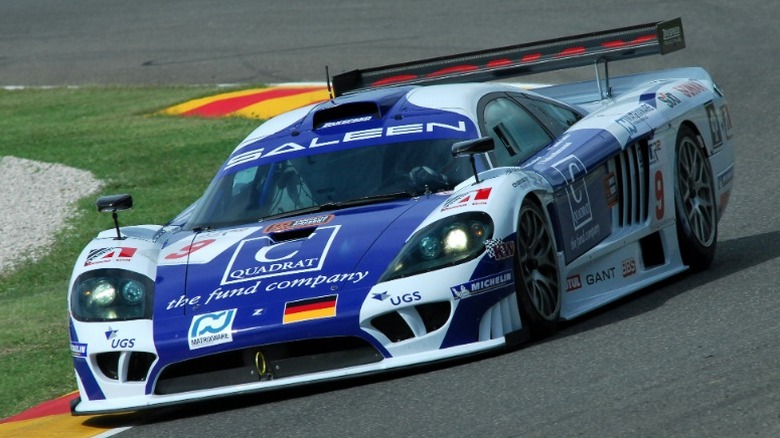 Saleen S7R on the track