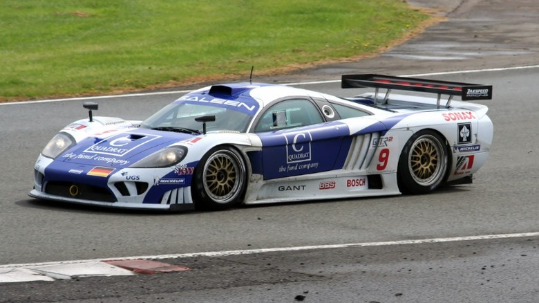 Saleen S7 racing