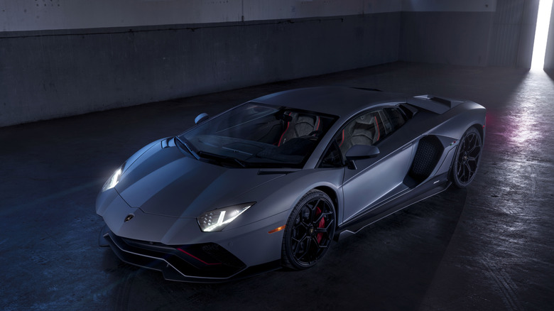lamborghini aventador 