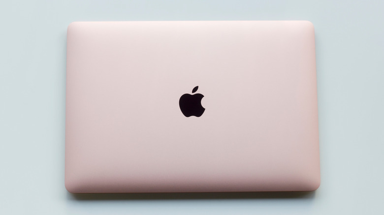 Rose gold MacBook Air M1