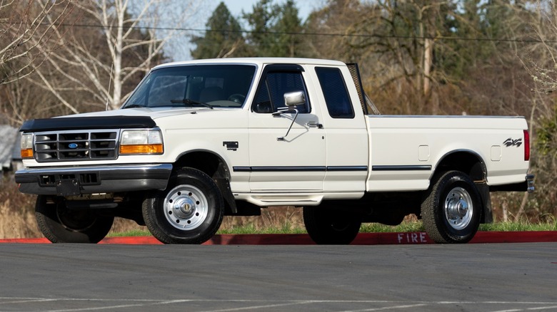 1997 white Ford Super Duty Power Stroke 4x4