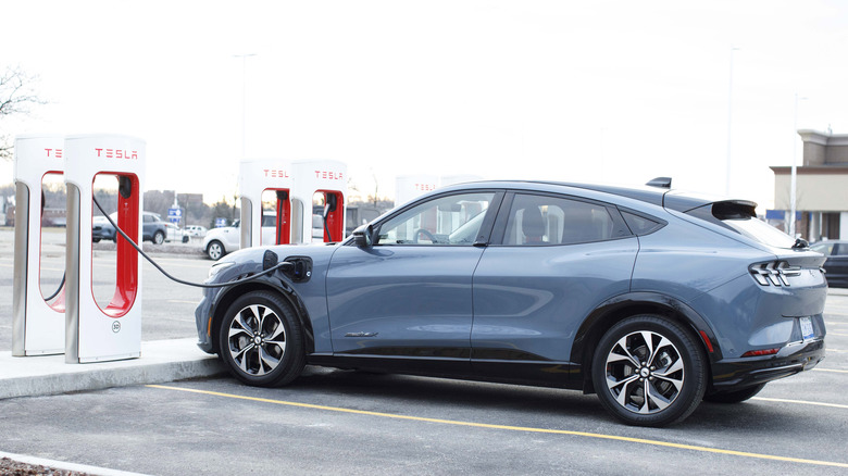 Ford Mustang Mach E using a Tesla Supercharger