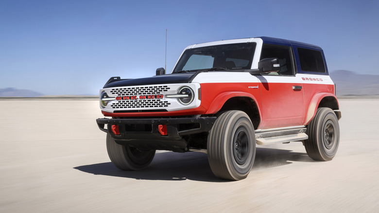 2025 Ford Bronco Stroppe driving in a desert