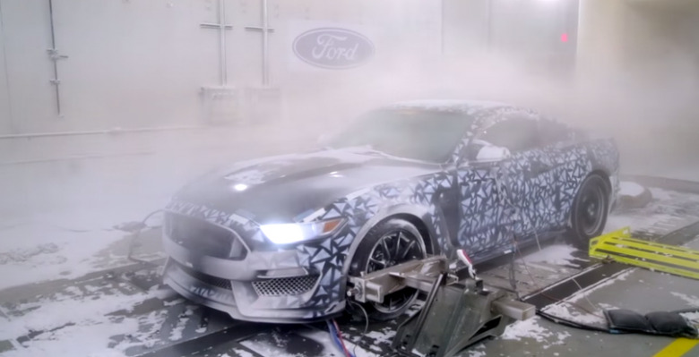 ford-shelby-gt350-mustang-cold-testing-1