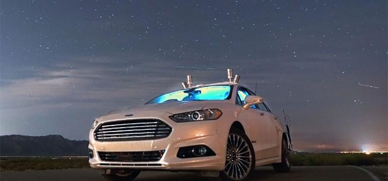 ford-autonomous-no-light