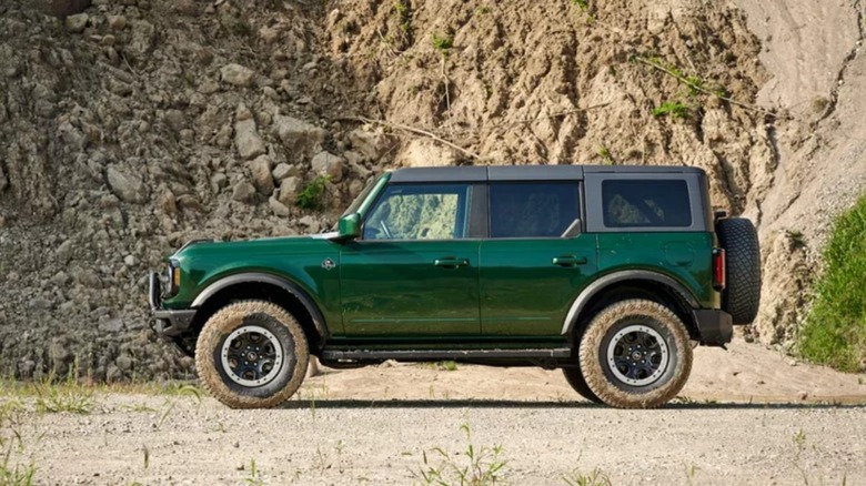 2022 ford bronco eruption green metallic