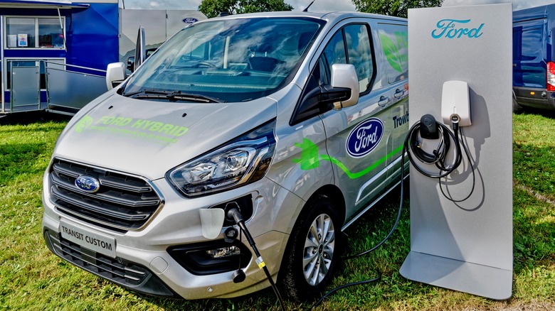 Ford Plug-In Hybrid charging
