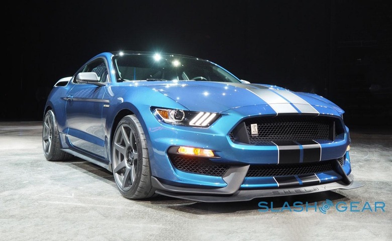 11hero-Ford-GT350-NAIAS-2015