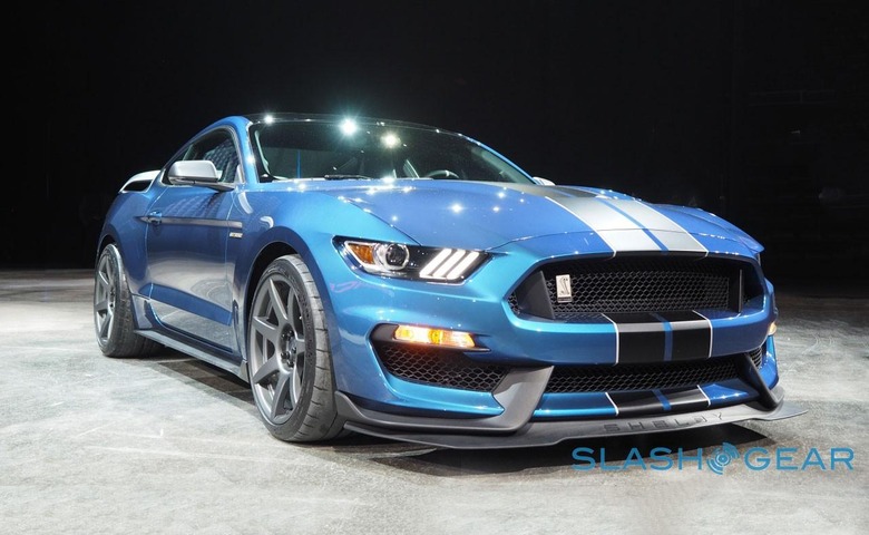 11hero-Ford-GT350-NAIAS-2015