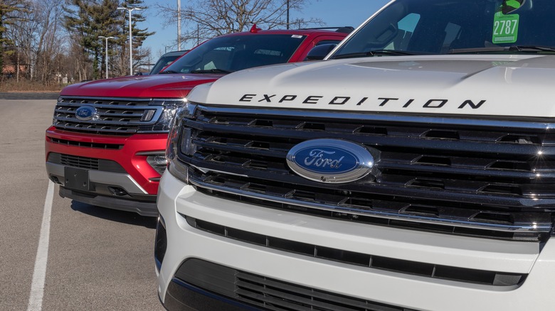 The hood of a Ford Expedition SUV.