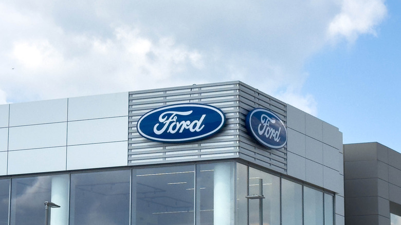 Ford dealership sign