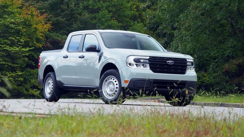 2022 Ford Maverick in Cactus Gray color 
