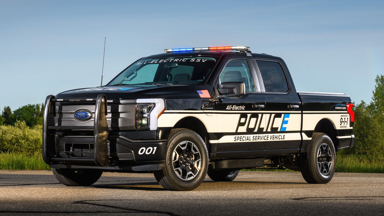 ford-s-electric-pickup-truck-is-a-cop-now