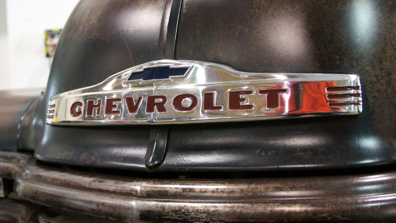 Forget The Barn Find, We Unearthed This Classic Chevy Engine In The Woods Forget The Barn Find, We Unearthed This Classic Chevy Engine In The Woods