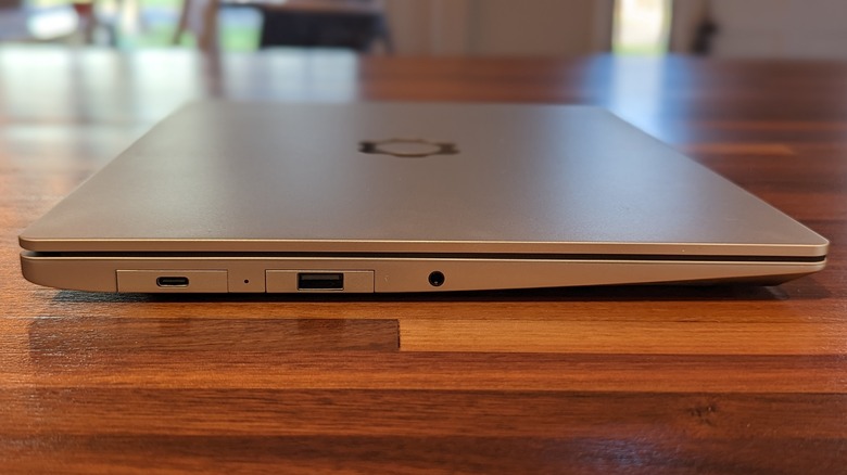 Framework Laptop side with 3.5mm headphone jack