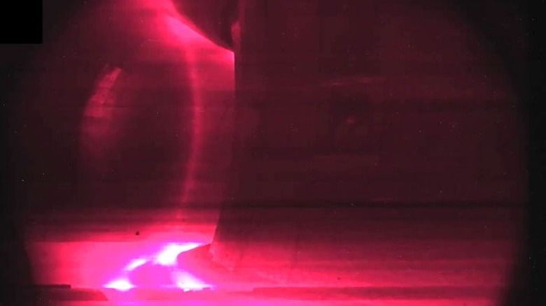 Photo the plasma reaching a temperature of 50 million degrees.