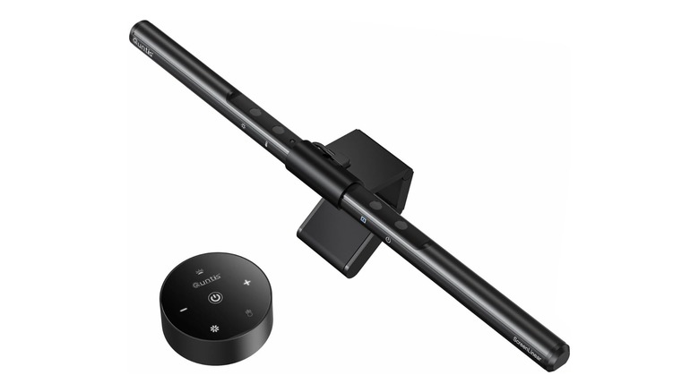 The Quntis computer monitor lamp comes with a separate switch hub