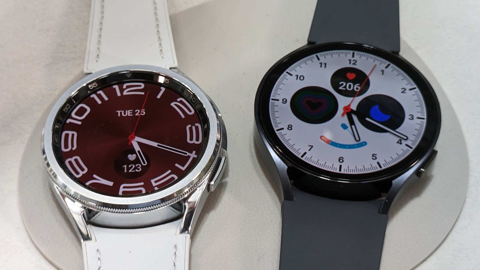 Galaxy Watch 6 Vs. Galaxy Watch 6 Classic: What's The Difference? thumbnail