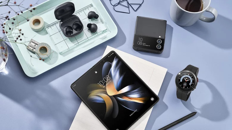 Galaxy Fold and Flip