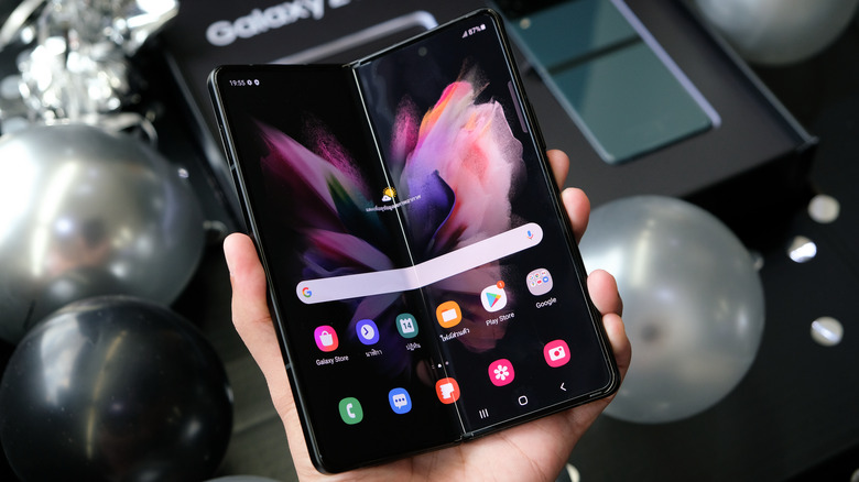 Galaxy Z Fold in hand