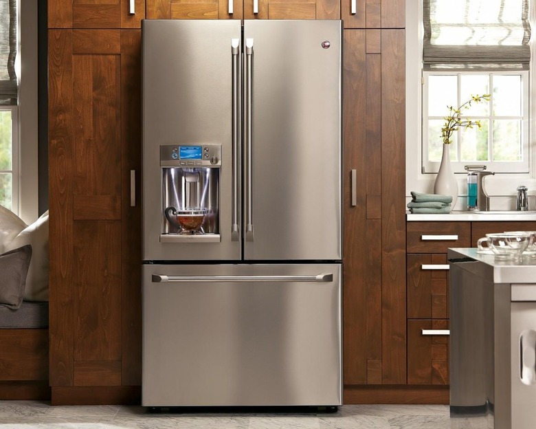 GE Will Make Its Older Fridges Smarter With WiFi Module Upgrade SlashGear