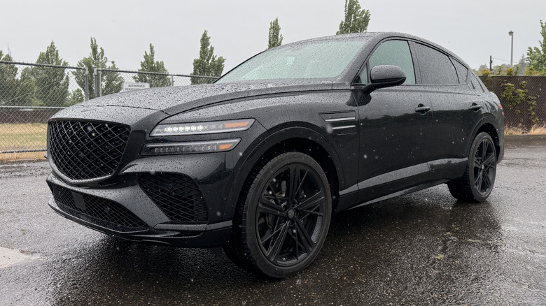 Genesis GV80 Coupe Prestige Black parked