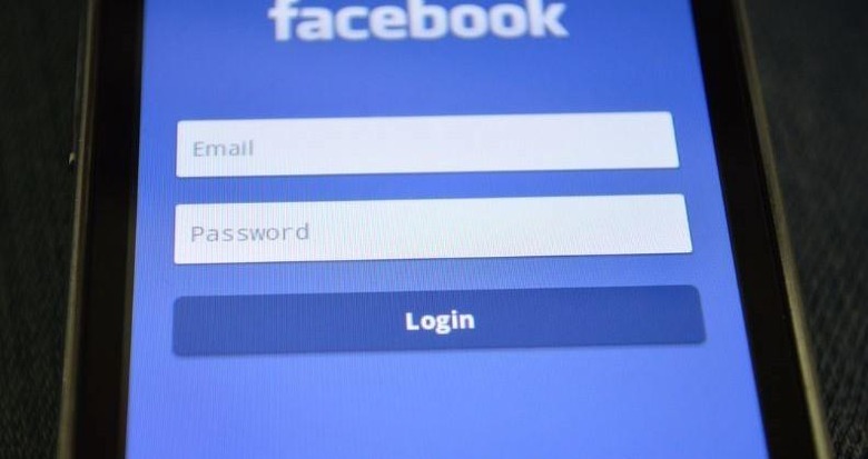 Germany orders Facebook to let users choose fake names